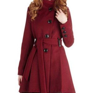 Winterberry Tart Coat in Burgundy